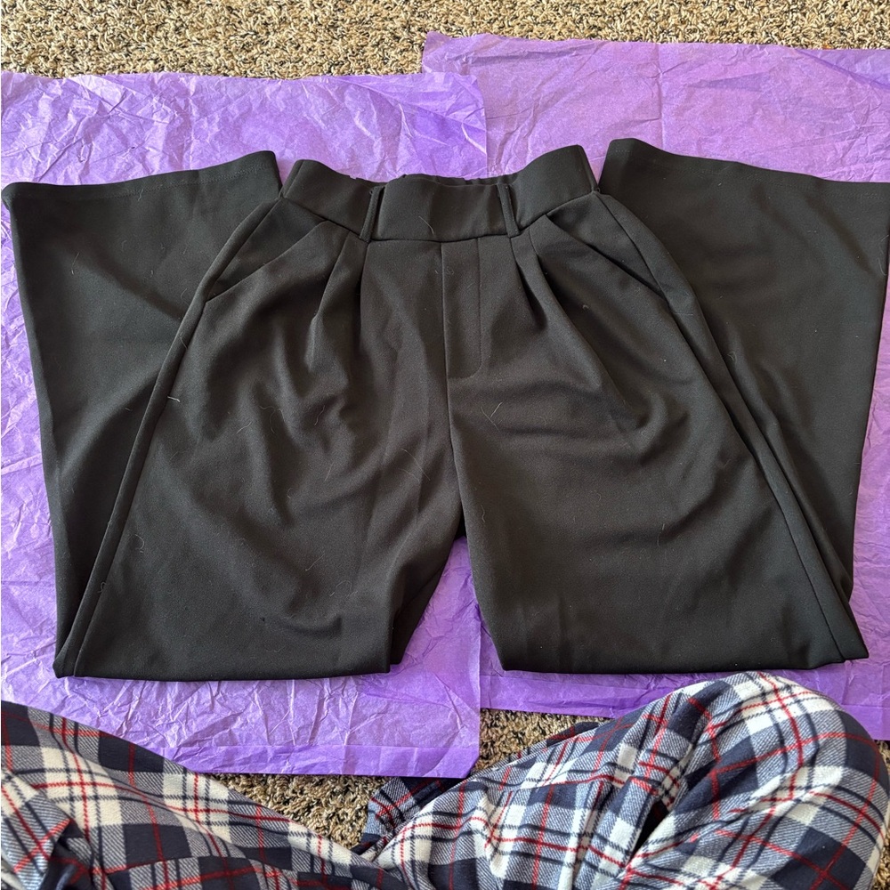 Elegant Black Wide-Leg Pants